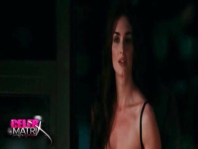 Üvey anne Krissy Lynn üvey oğluna seks yapmayı öğretir ve anal porno sinema yerli alır